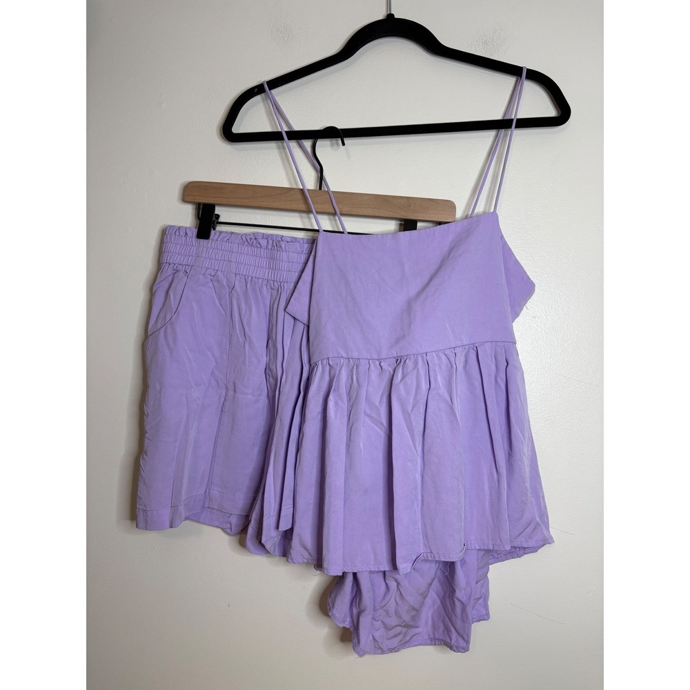 TAYLOR TILLMANโ New York Lilac Purple Twill Set Top Shorts M